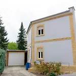 Business-Apartment